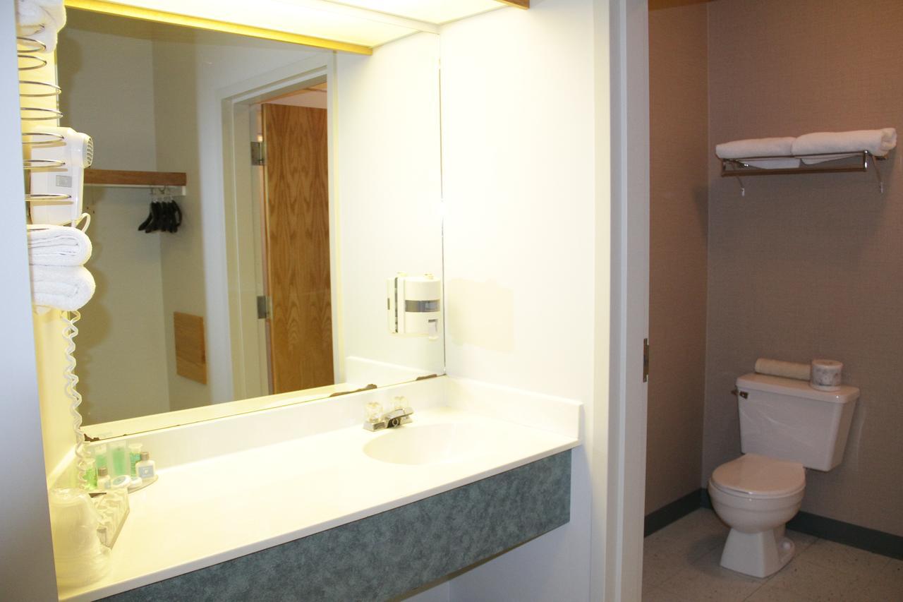 Garden Court Motel Manning Экстерьер фото