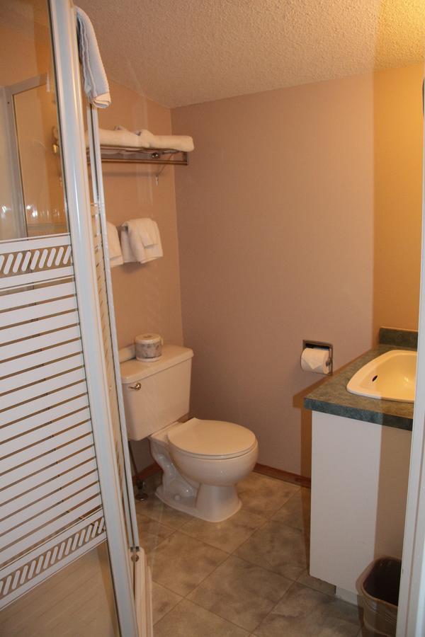Garden Court Motel Manning Экстерьер фото