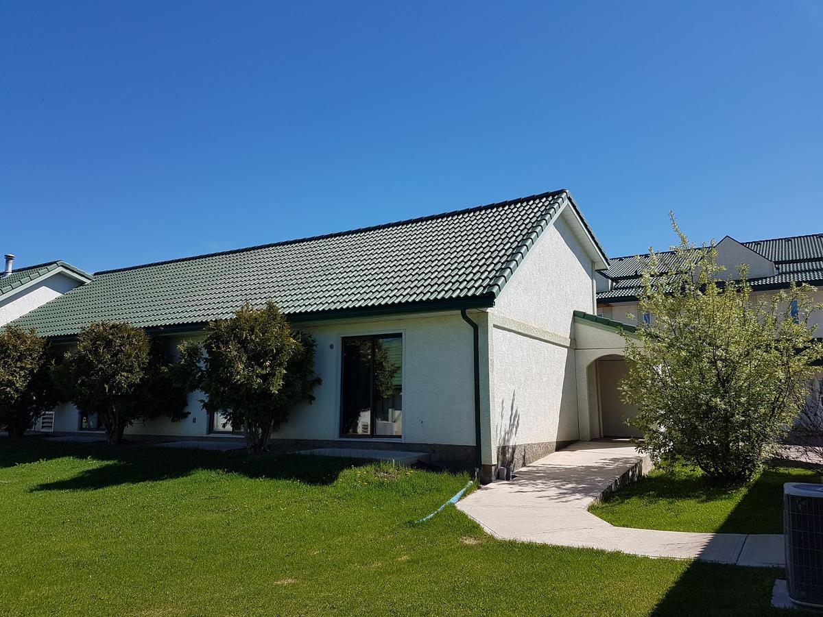 Garden Court Motel Manning Экстерьер фото