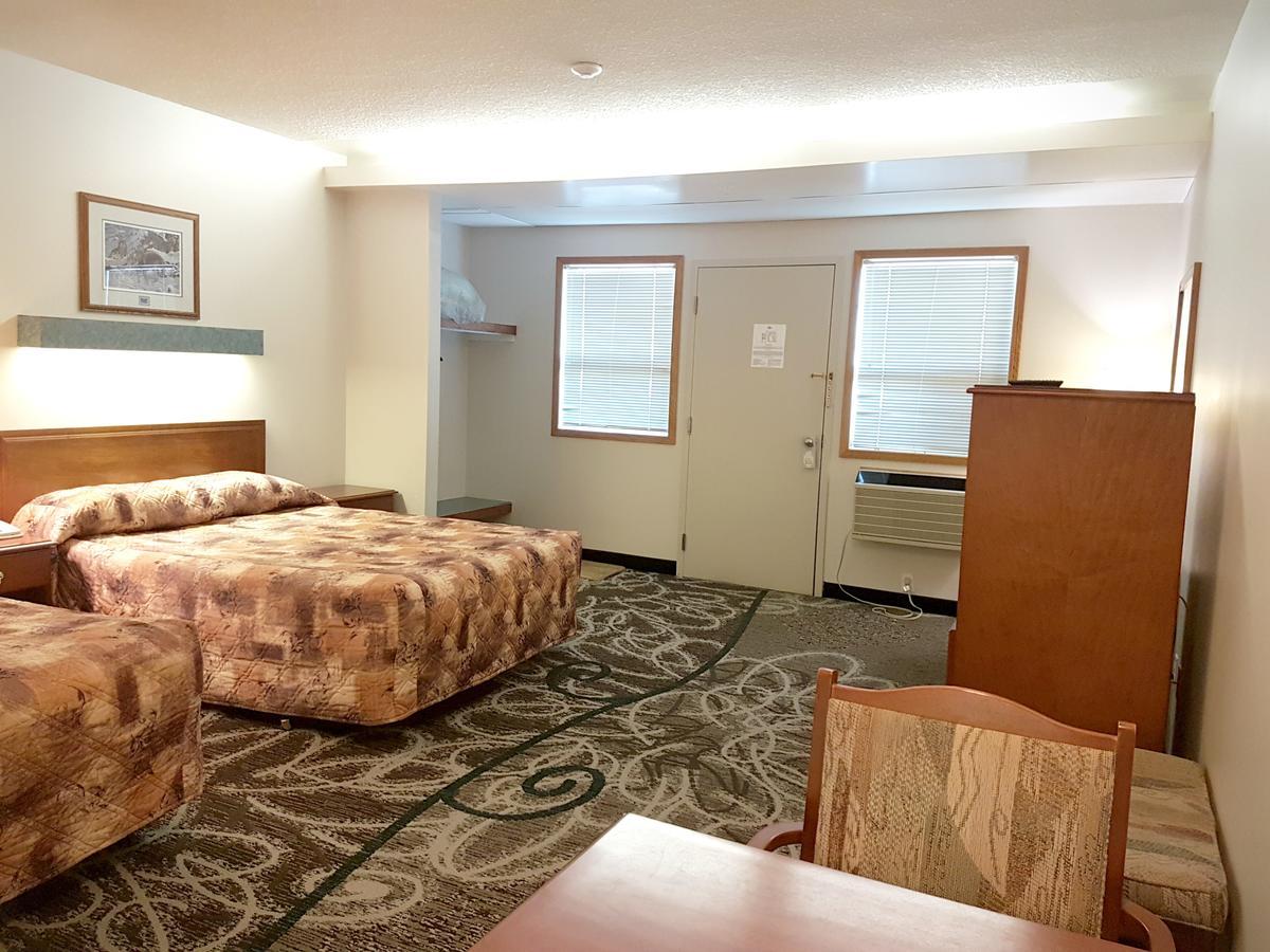 Garden Court Motel Manning Экстерьер фото